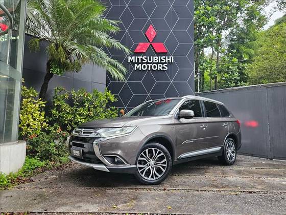 MITSUBISHI OUTLANDER 3.0 GT 4X4 V6 24V GASOLINA 4P AUTOMÁTICO